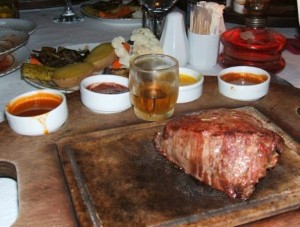 Marble steak with 4 sauces